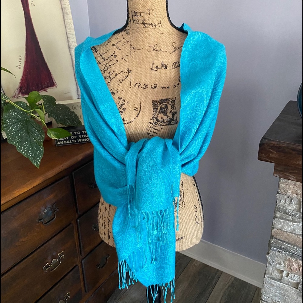 Old Navy Scarves